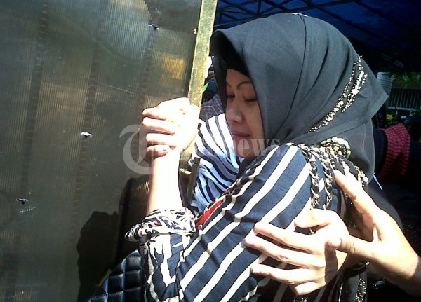 Istri Didik Menangis
