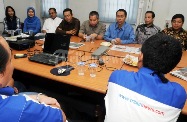 DPP PAN Sambangi Kantor Tribun
