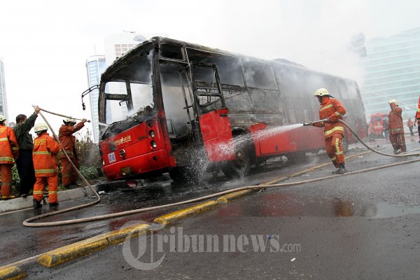 Bus Trans Jakarta Terbakar