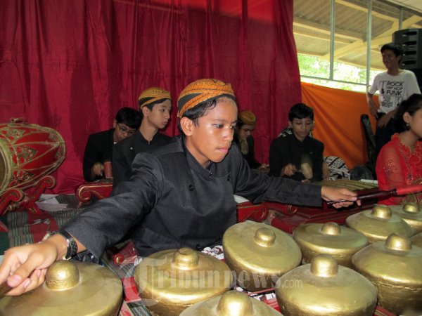 Karawitan Siswa Siswi SMP Katolik Sang Timur Dalam Perpisahan