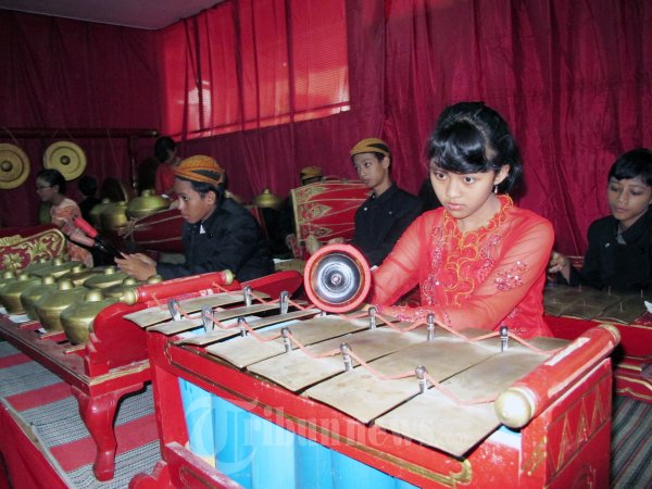 Kerawitan Siswa Siswi SMP Katolik Sang Timur Karang Tengah
