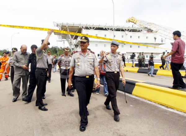 Jembatan Barelang VI Di Tabrak Kapal