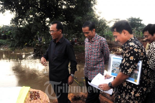Jokowi Kunjungi Proyek Pengendalian Kali Pesanggrahan Tanah Kusi