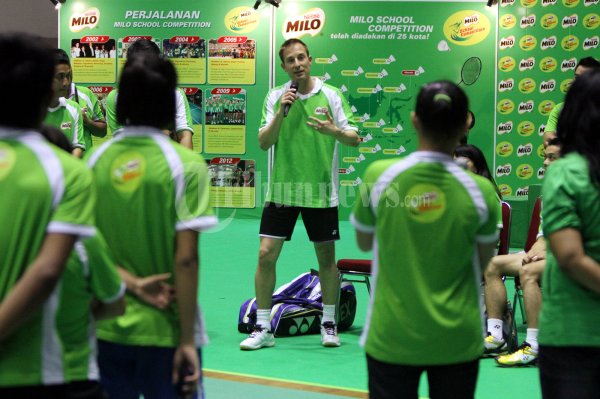 Latih Tanding Bersama Peter Gade