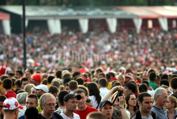 Lautan Manusia Di Euro 2012