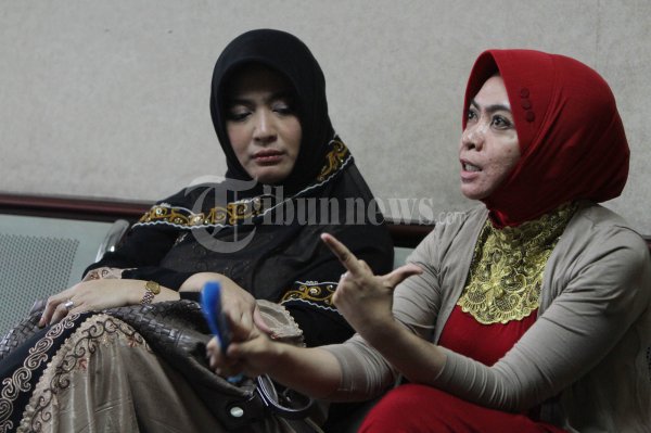 Sidang Perdana Wa Ode Nurhayati