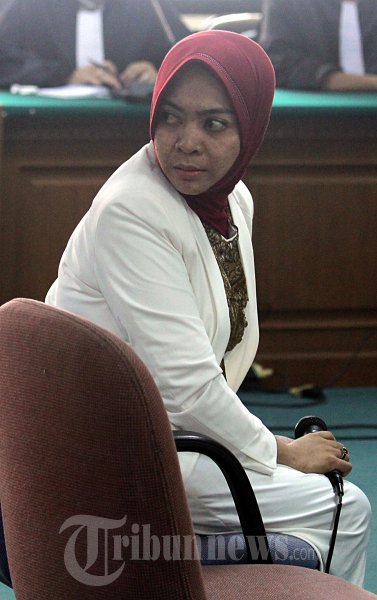 Sidang Wa Ode Nurhayati