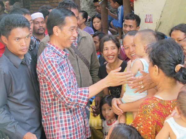 Jokowi Kampanye di Kampung Pegangsaan Dua