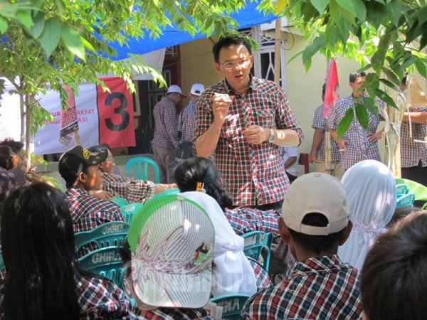 Ahok Kampanye di Kepulaun Seribu