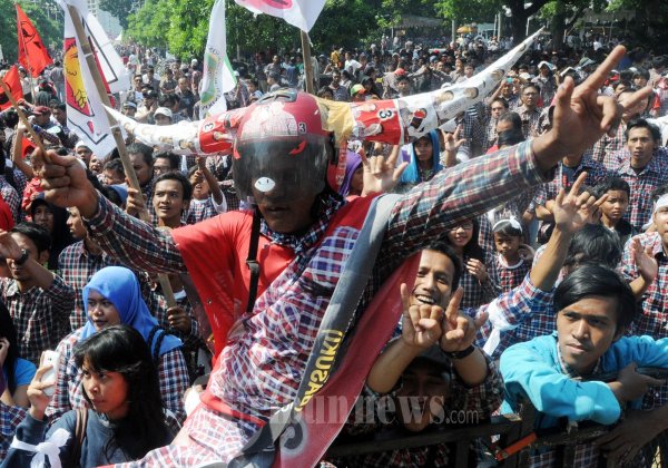 Ribuan Massa Jokowi Ahok