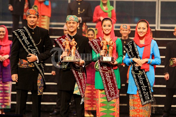 ABANG NONE 2012