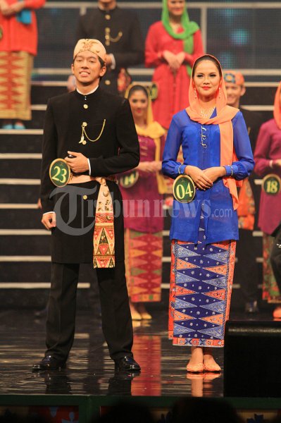 ABANG NONE 2012