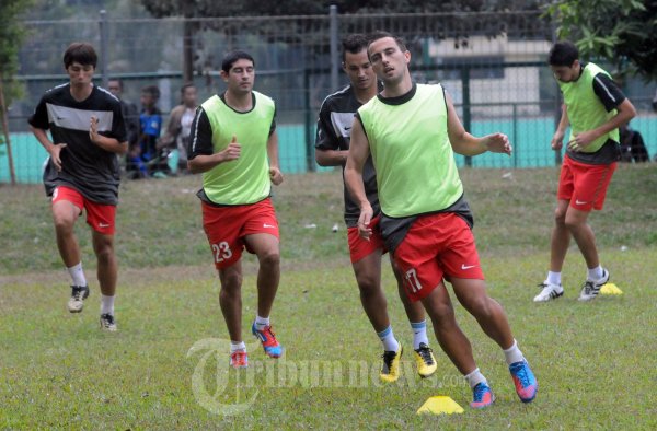Cesc Fabregas And Friends Lakukan Latihan