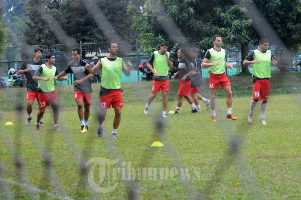 Cesc Fabregas And Friends Lakukan Latihan