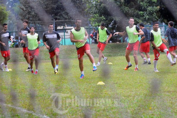 Cesc Fabregas And Friends Lakukan Latihan