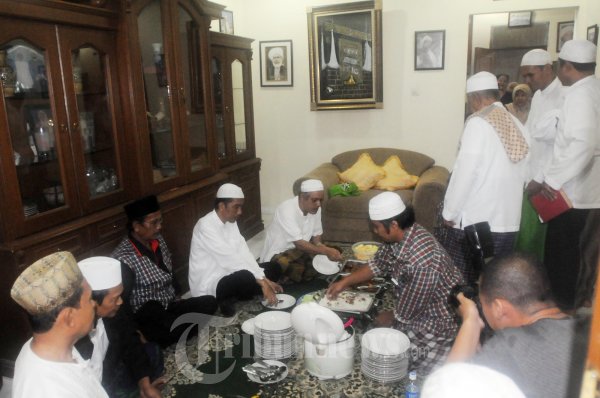Jokowi Dzikir Bersama Habib Lutfi di Mejlis Dzikir Asmaul Husna