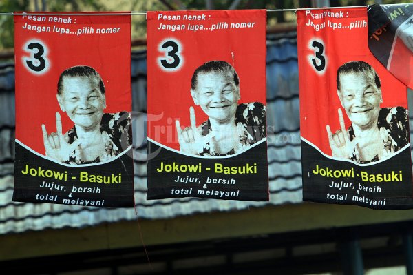 Spanduk Pilkada DKI Jakarta