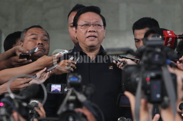 Agung Laksono Usai Diperiksa KPK