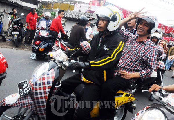 Jokowi Naik Ojek Jeki