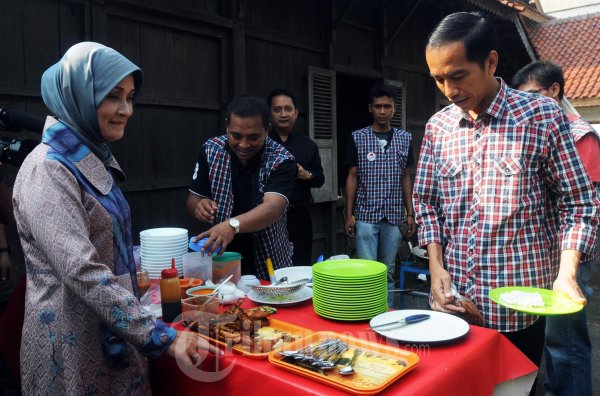 Jokowi Sarapan Pagi Ditemani Wakil Gubernur Jateng