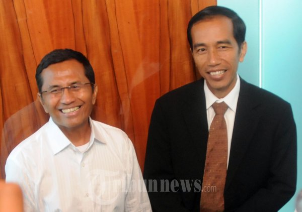 Dahlan Iskan Bertemu Jokowi di Lift