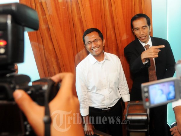Dahlan Iskan Bertemu Jokowi di Lift