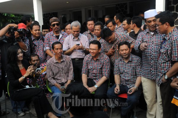 Jokowi Ahok Beri Keterangan Kemenangan
