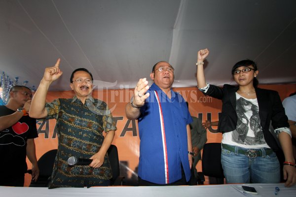 Konferensi Pers Fauzi Bowo-Nachrowi Ramli