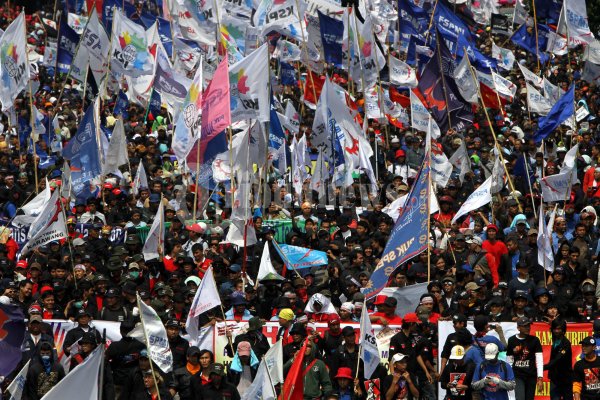 Demo Buruh Desak Penghapusan Outsourching