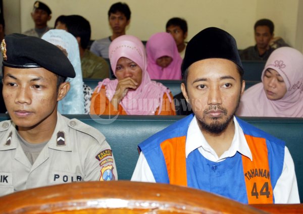 Pemimpin Syiah Sampang Divonis 2 Tahun Penjara