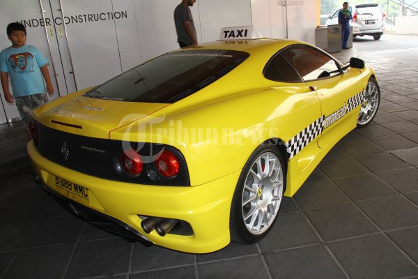 Taksi Ferrari