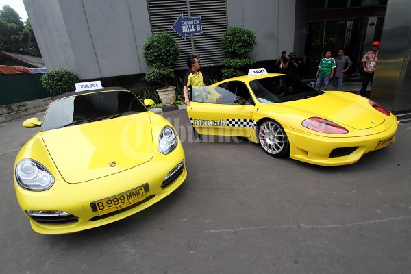 Taxi Sport Car Mewah