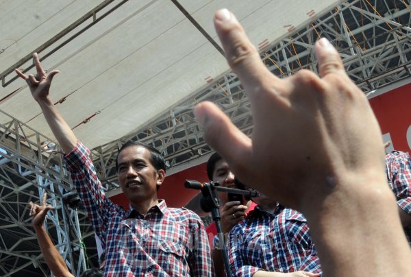 Jokowi Beri Semangat Simpatisan