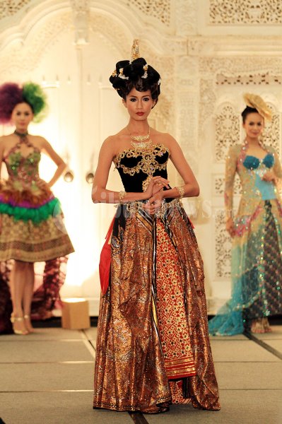 Fashion Show Kebaya