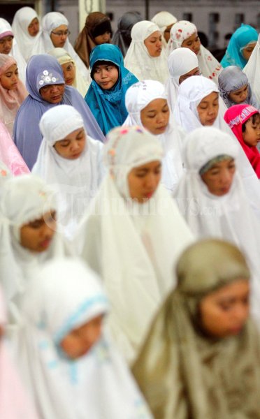 Sholat Tarawih Pertama
