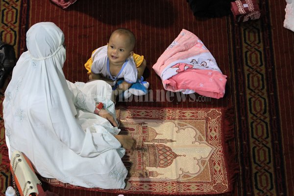 Shalat Tarawih Hari Pertama di Masjid Istiqlal