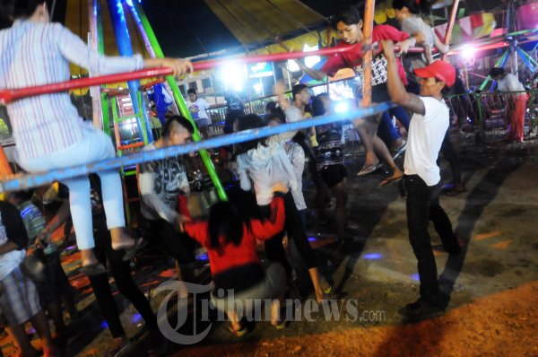 Pasar Malam dan Komedi Putar