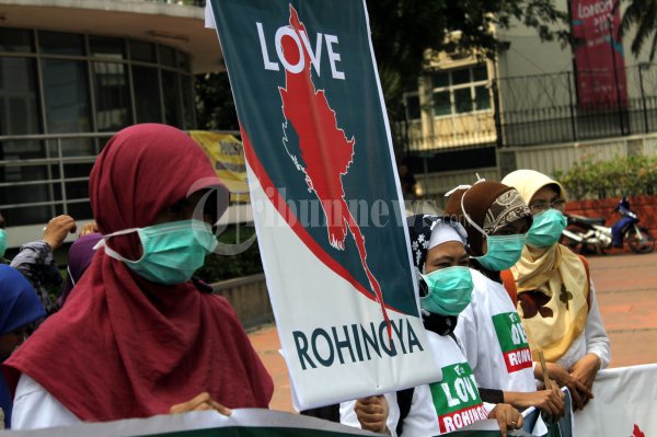 Hentikan Kekerasan Terhadap Rohingya