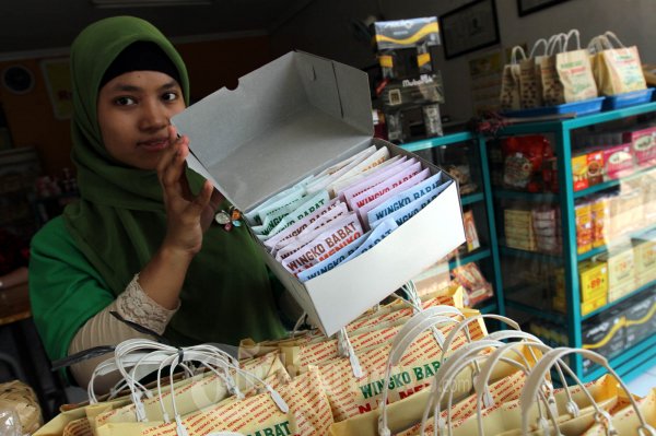 Oleh oleh Wingko Babat Semarang