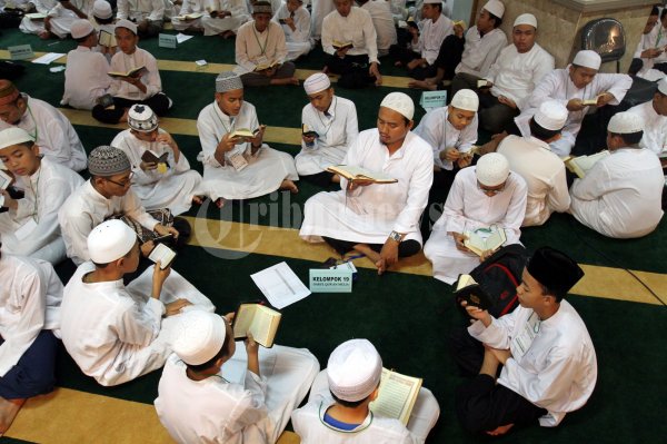 Khatam Al Quran 1000 Kali