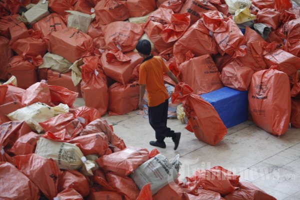 Pengiriman Paket Meningkat