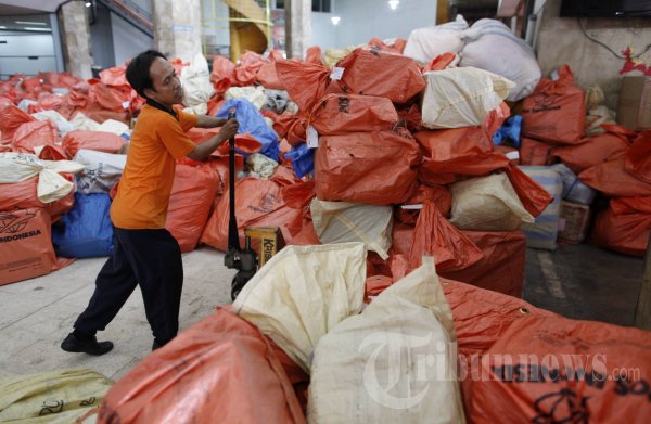 Pengiriman Paket Meningkat