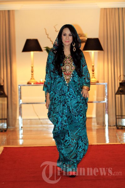 Koleksi Kaftan Ina Thomas