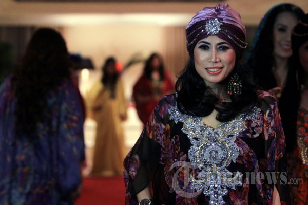 Koleksi Kaftan Ina Thomas