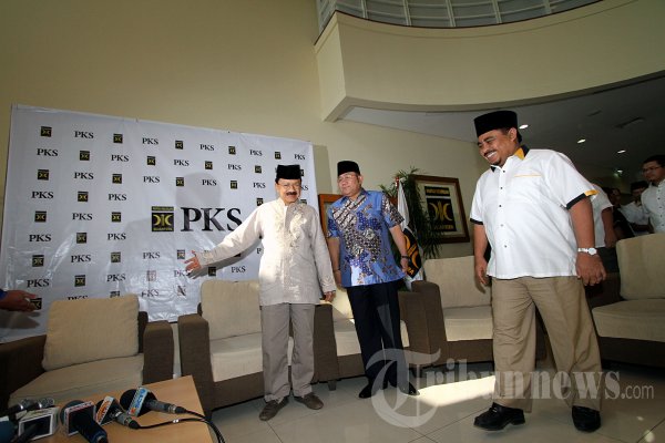 Deklarasi Dukungan PKS Pada Foke-Nara
