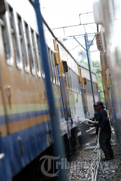 Mudik Lebaran di Stasiun Senen