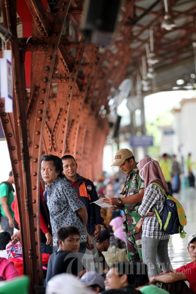 Mudik Lebaran di Stasiun Senen