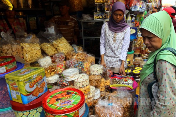 Penjualan Kue Kering di Jatinegara