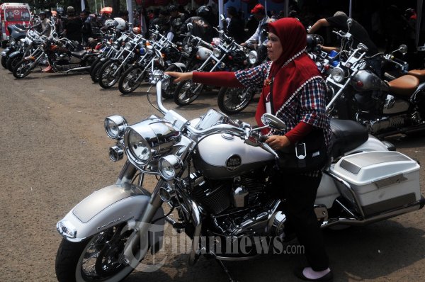 Jokowi Ahok Dikawal Komunitas Motor Ber CC Besar