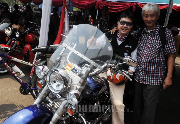 Jokowi Ahok Dikawal Komunitas Motor Ber CC Besar